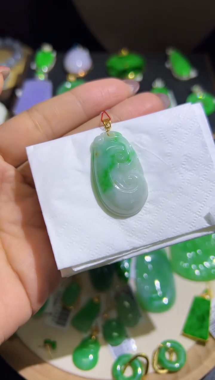 【闪购商品】翡翠颈饰18K金镶嵌Q缅料A货翡翠/支持复检/一件