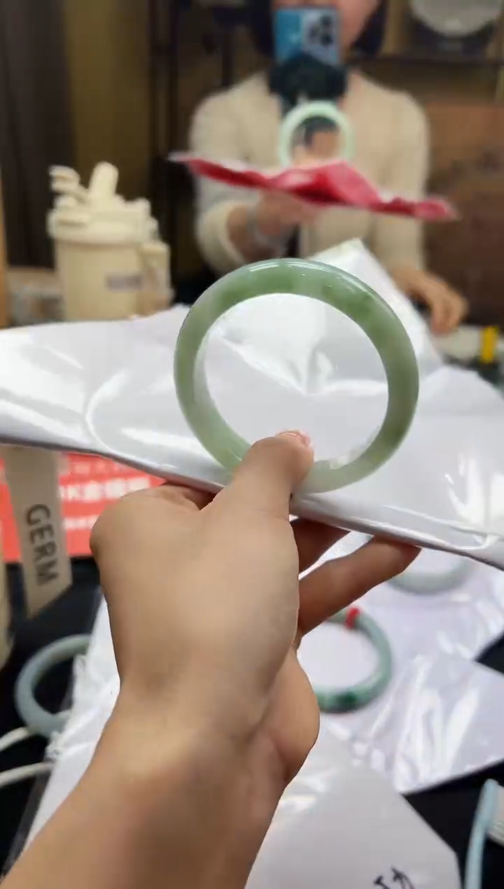 【闪购商品】翡翠手镯未镶嵌TS0303-2/55圈