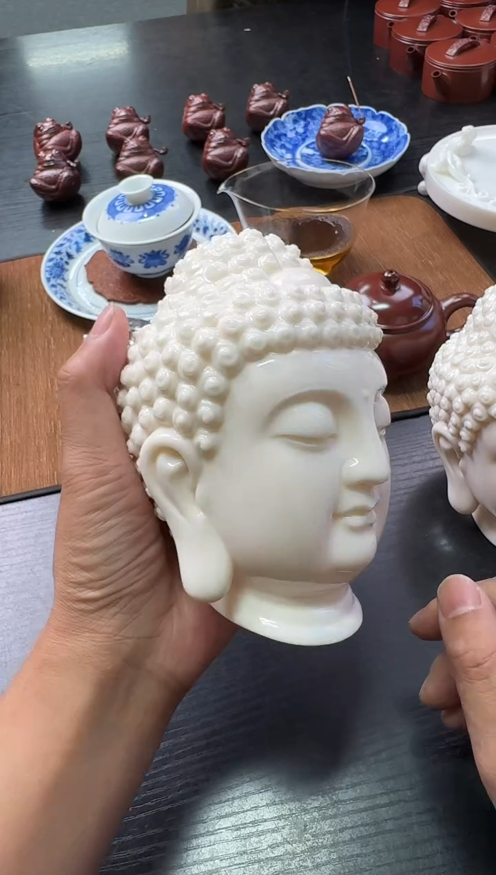 *天*星白瓷佛像-----------