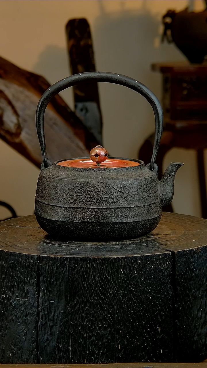 别看我人不正经，壶，正儿八经！