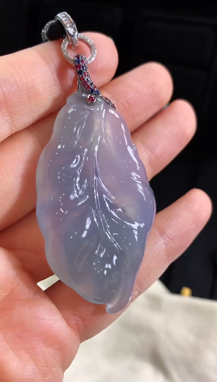 【闪购商品】翡翠吊坠(不含链)18K金镶嵌吊坠