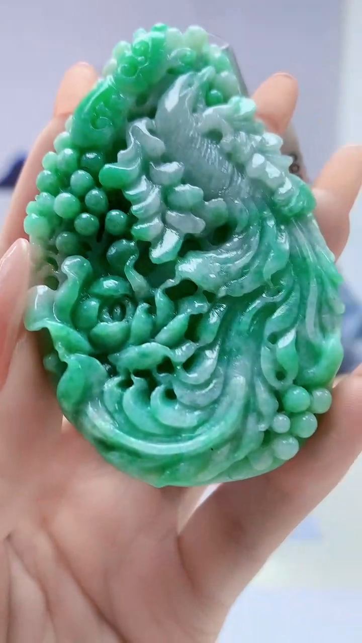 【闪购商品】定制翡翠未镶嵌4688DD-毛货挂件90