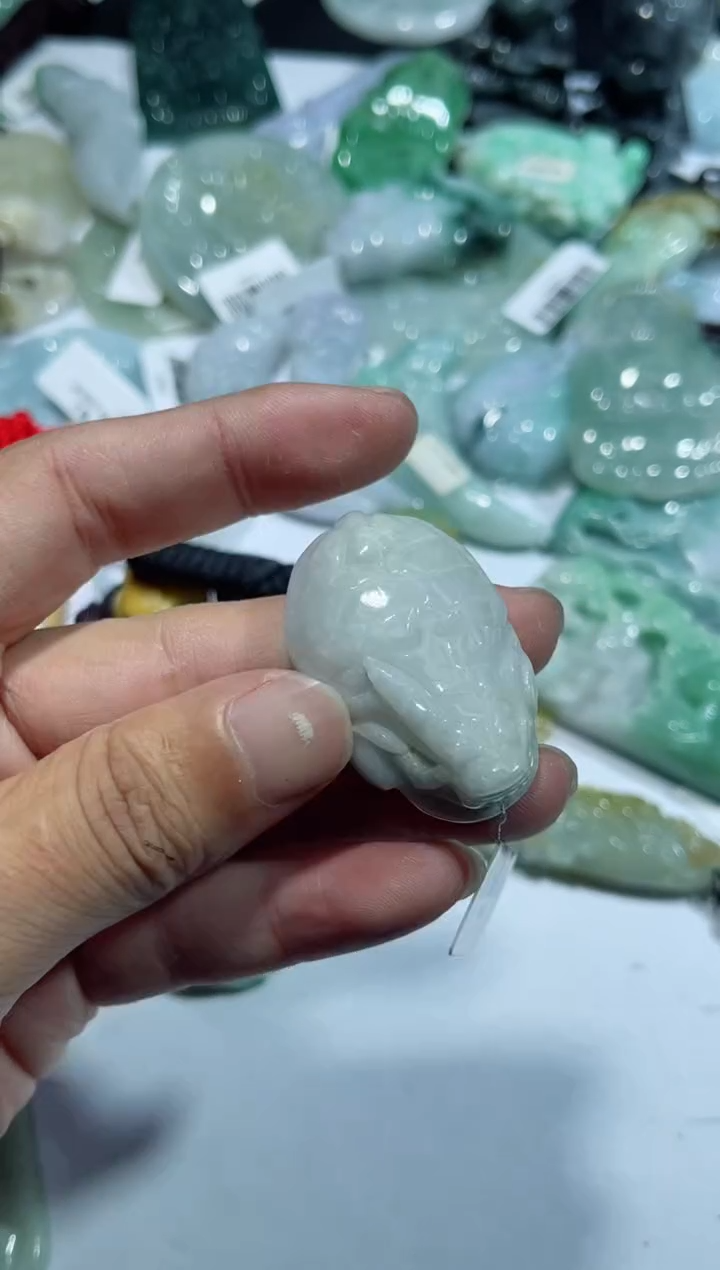 【闪购商品】翡翠颈饰未镶嵌00009202