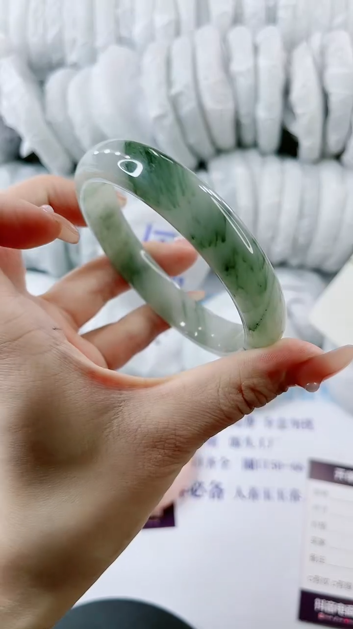 【闪购商品】石英质玉手镯未镶嵌0431054646-64