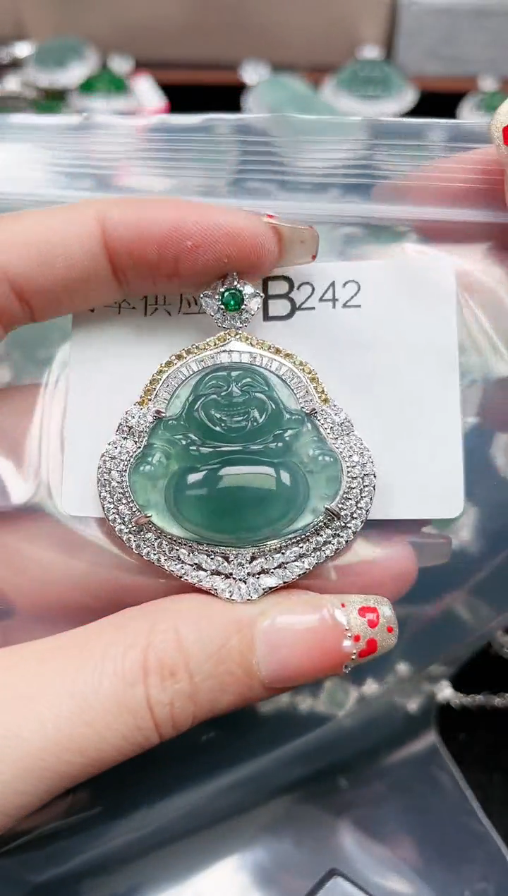 【闪购商品】翡翠颈饰未镶嵌242赠皮绳