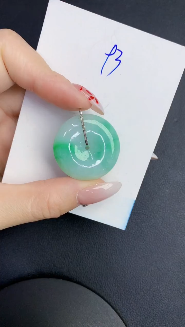 【闪购商品】翡翠颈饰18K金镶嵌0000000000