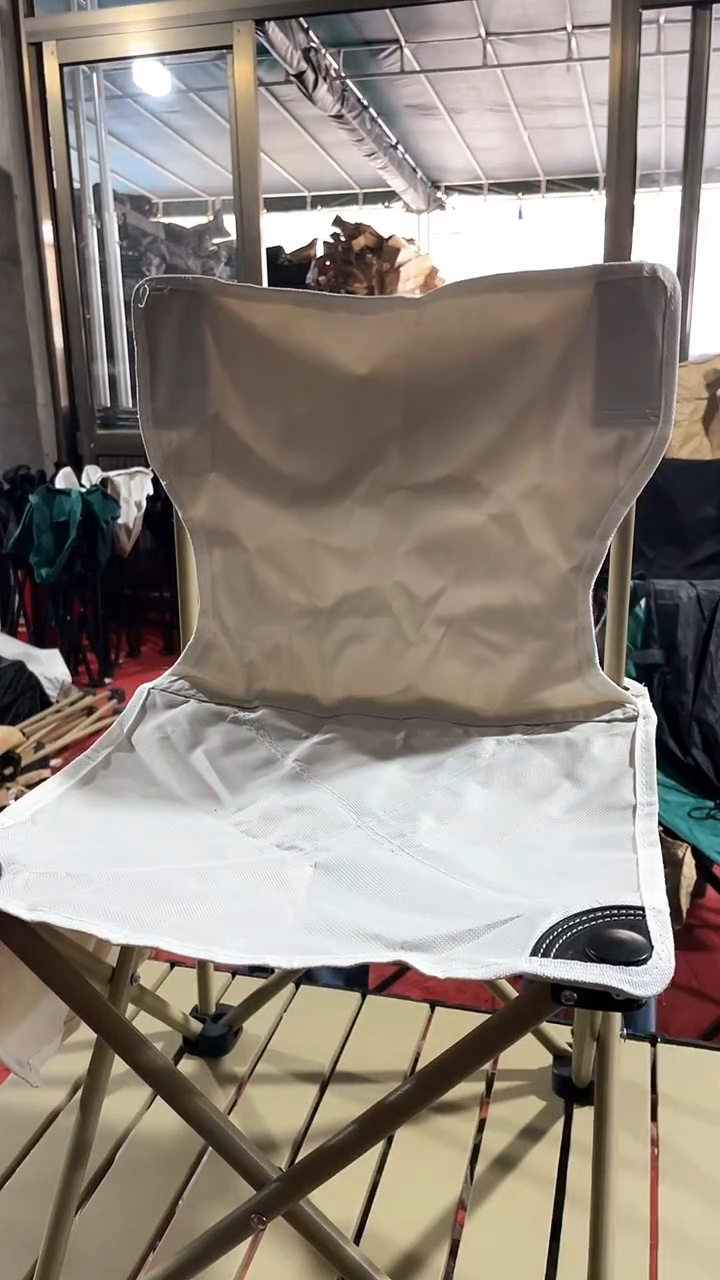 铁大号   折叠靠背  颜色随机