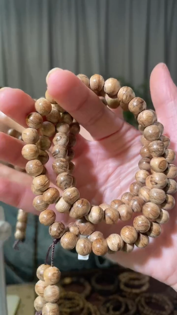 沉香手串天然沉香，西马野沉香手串，假一赔四，多样性发其一