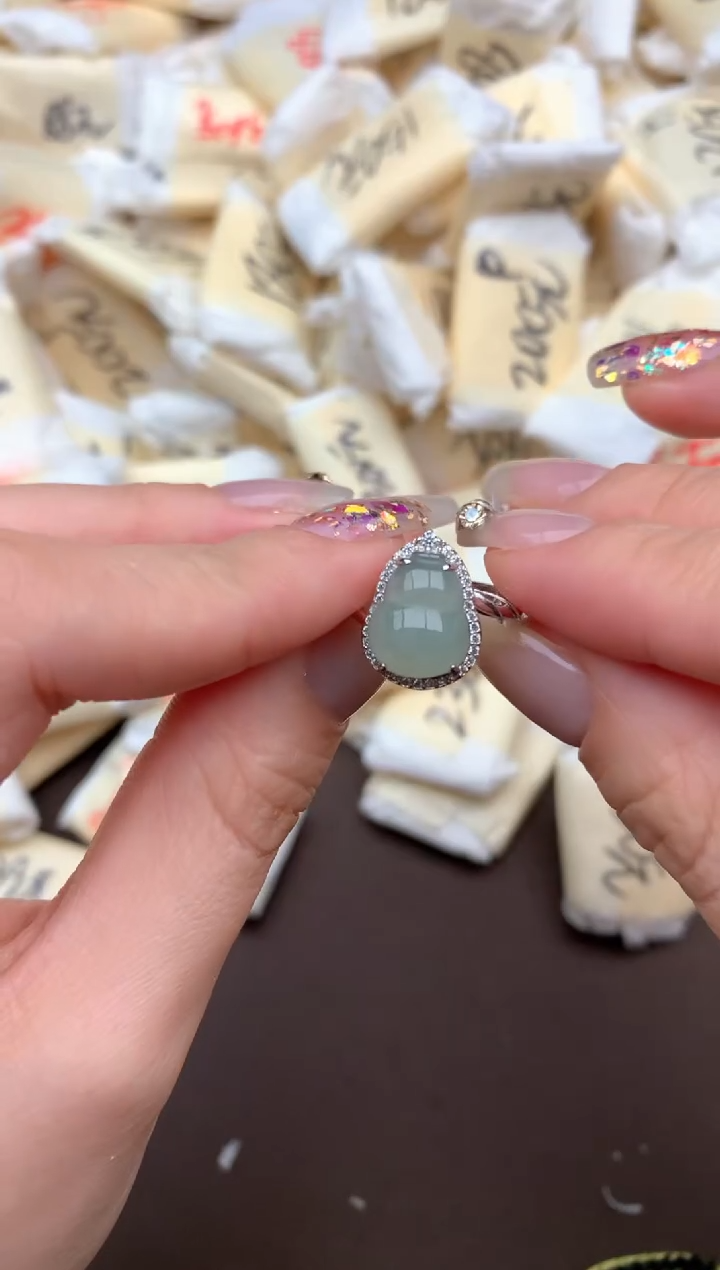 【闪购商品】翡翠挂件银S925镶嵌— 