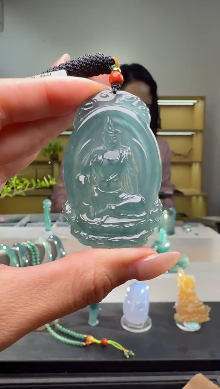 吊坠(不含链)未镶嵌翡翠观自在