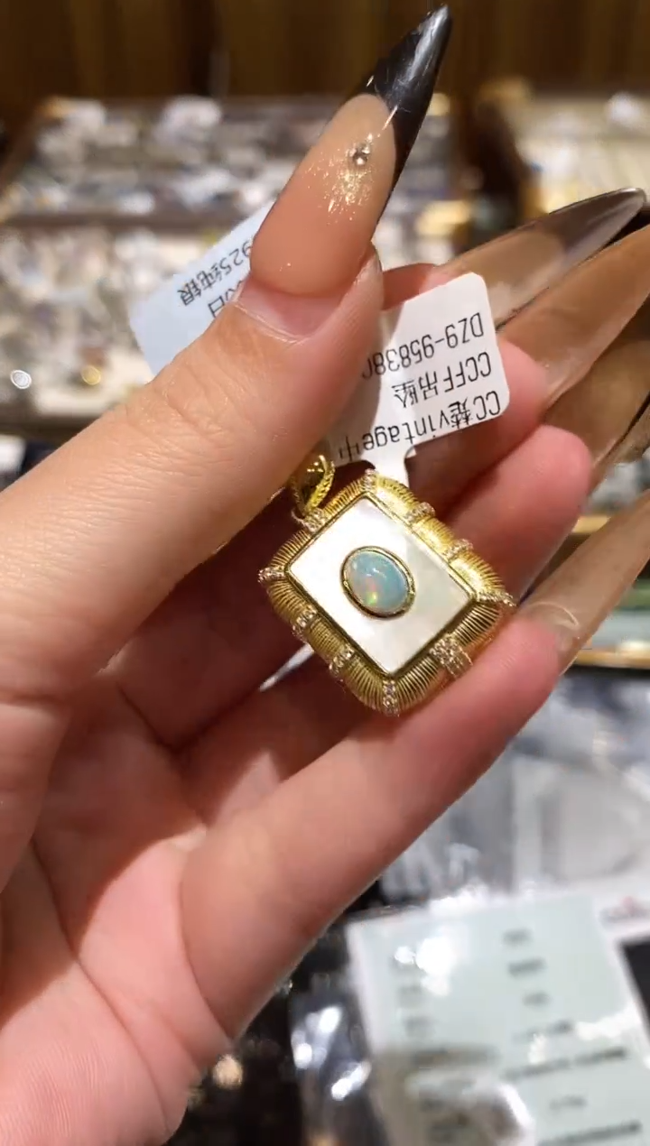 琉璃铜合金楚楚珠宝中古甄选不退换