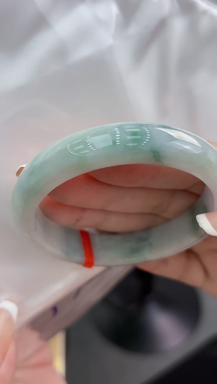 【闪购商品】翡翠手镯未镶嵌翡翠手镯