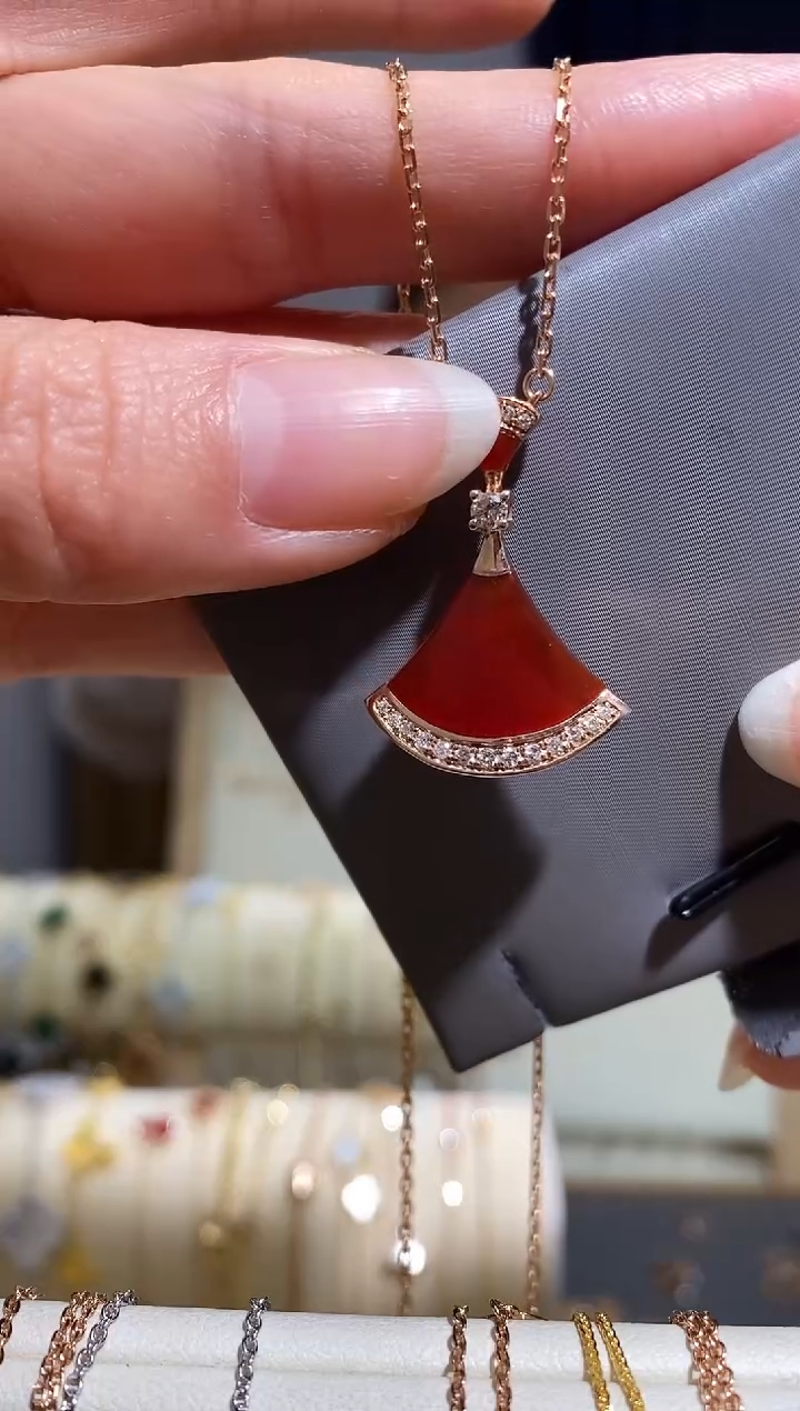 【闪购商品】钻石项链18K金镶嵌项链