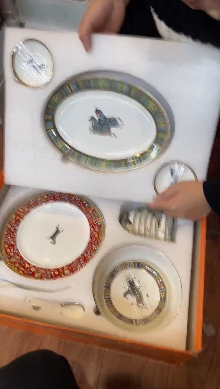 杯鸿辉家品牌瓷器，京东包邮！