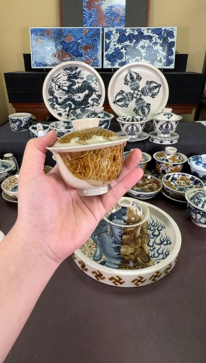 【闪购商品】二号釉金龙元宝盖碗