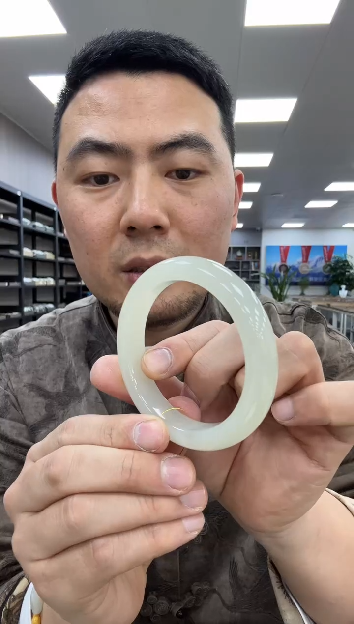 【闪购商品】和田玉手镯未镶嵌61  192