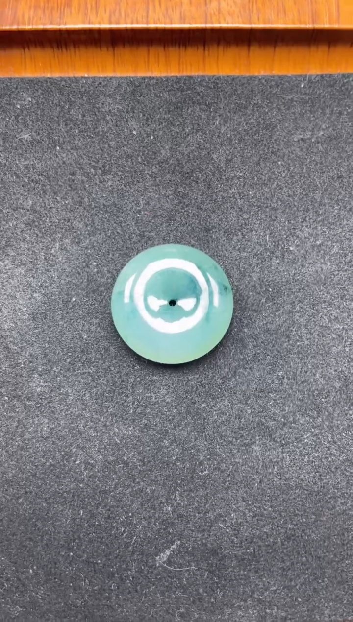 【闪购商品】翡翠颈饰未镶嵌平安扣