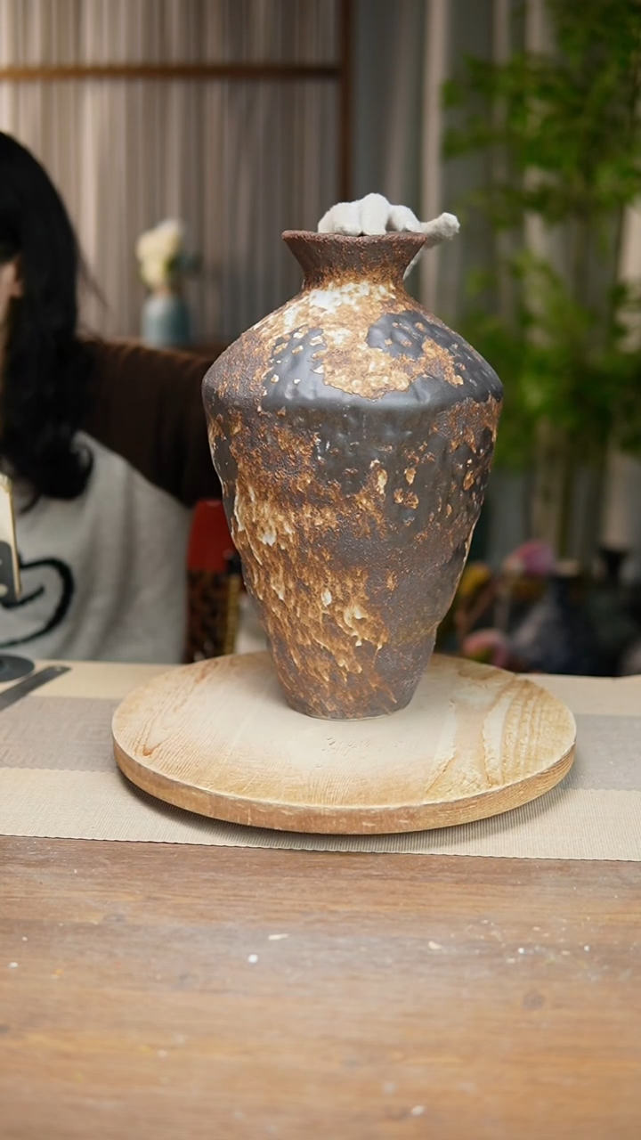 【闪购商品】陶瓷   花器诧寂棕高脚