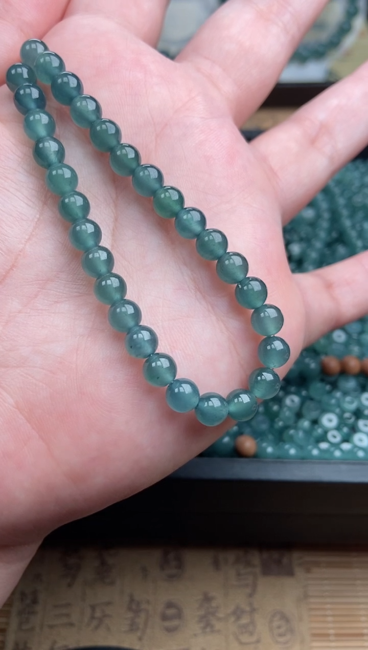 【闪购商品】翡翠手链未镶嵌多样性发货30颗卡6蓝钢