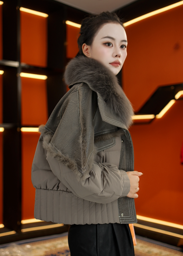 2025新款皮毛一体鸭绒大毛领短款时尚百搭羽绒服