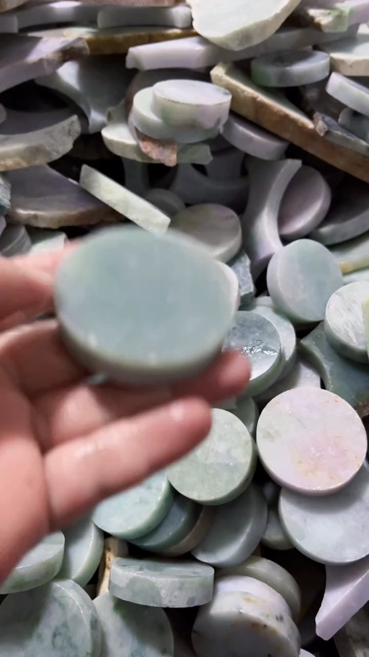 【闪购商品】翡翠挂件未镶嵌A货康壹197