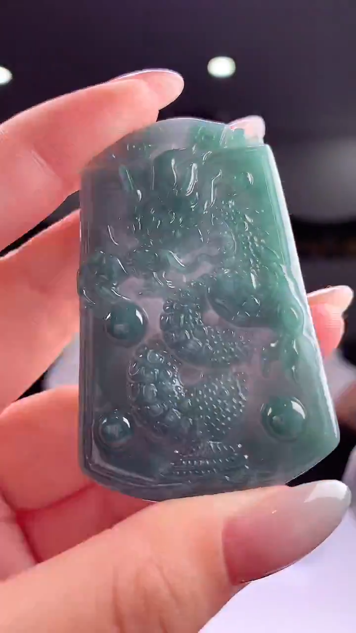 颈饰未镶嵌翡翠天然翡翠（拍一发一)