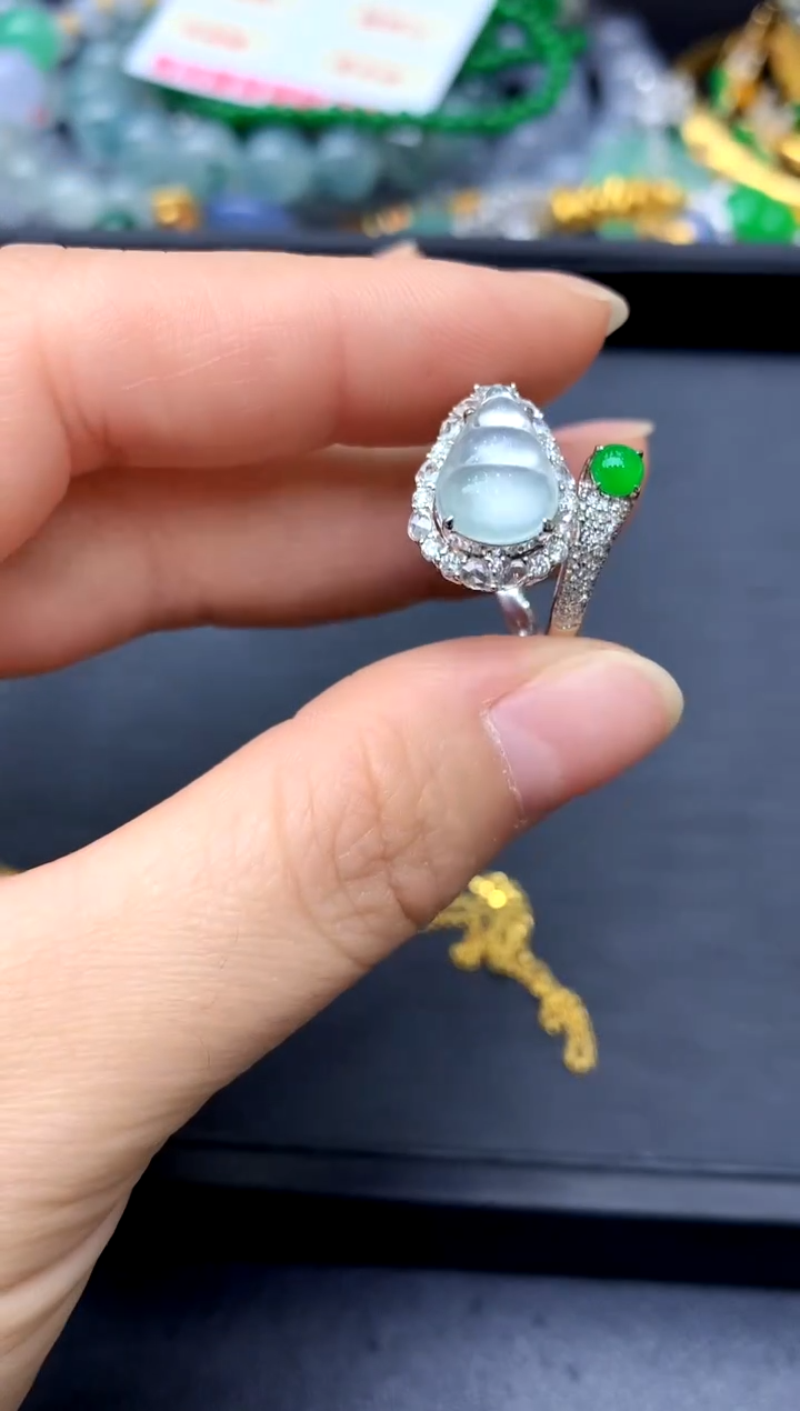 18K金镶嵌戒指翡翠446 -中国好珍宝