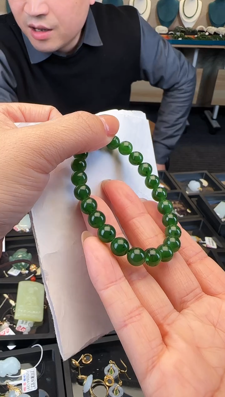 未镶嵌手链和田玉卡8