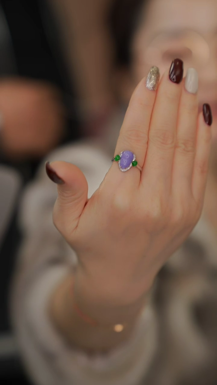 【闪购商品】翡翠戒指18K金镶嵌赠送礼盒证书