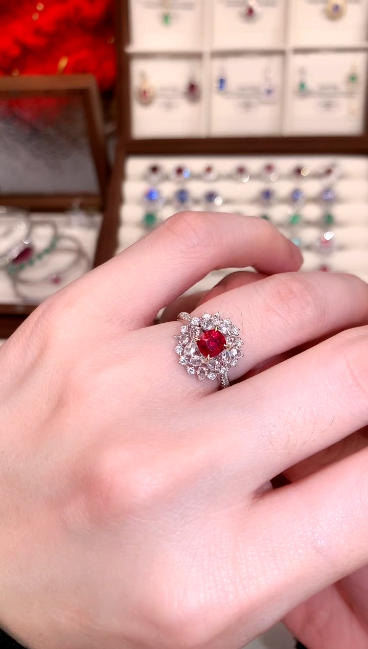 【闪购商品】尖晶石戒指18K金镶嵌0.96ct/天然宝石/七天无理由