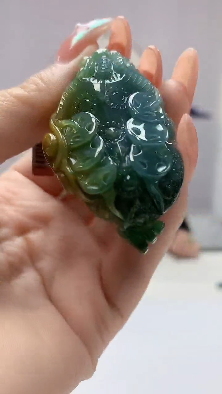 【闪购商品】定制翡翠未镶嵌4852DD-毛货挂件157