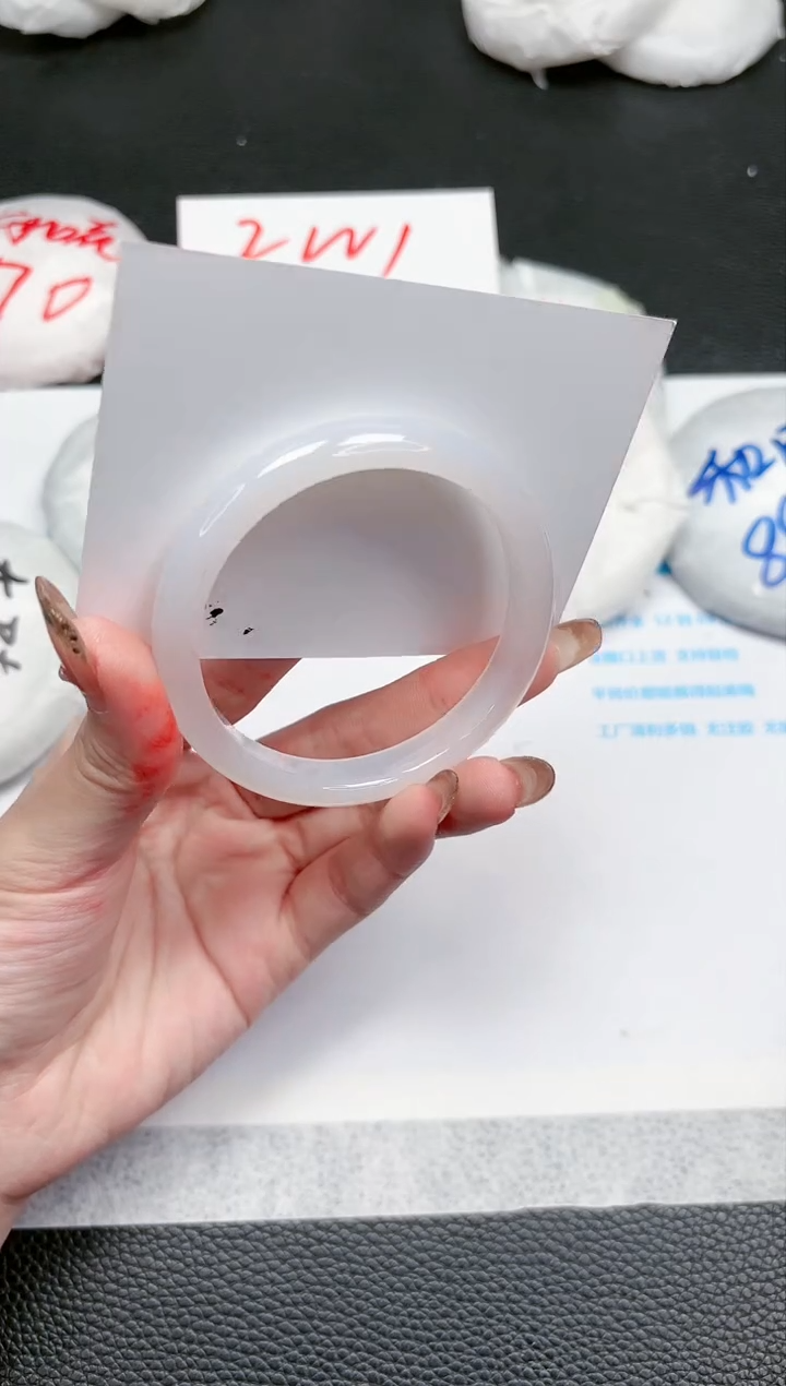 【闪购商品】石英质玉手镯未镶嵌402-54.3