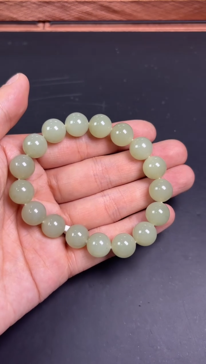 【闪购商品】和田玉手串未镶嵌若羌微色差卡12