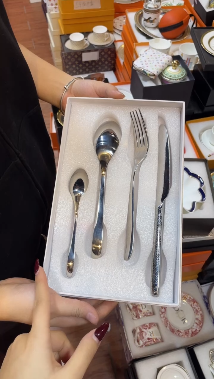 杯鸿辉家品牌瓷器，京东包邮！