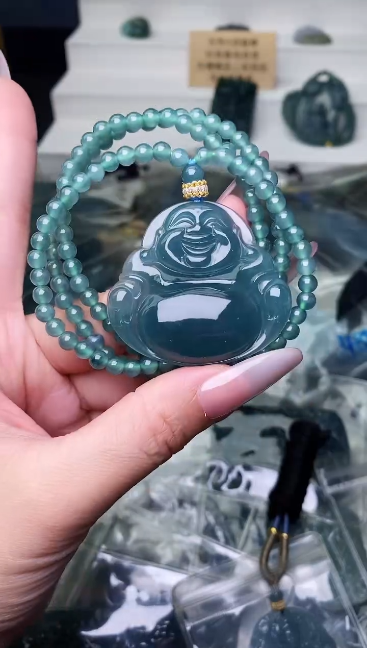 颈饰未镶嵌翡翠 