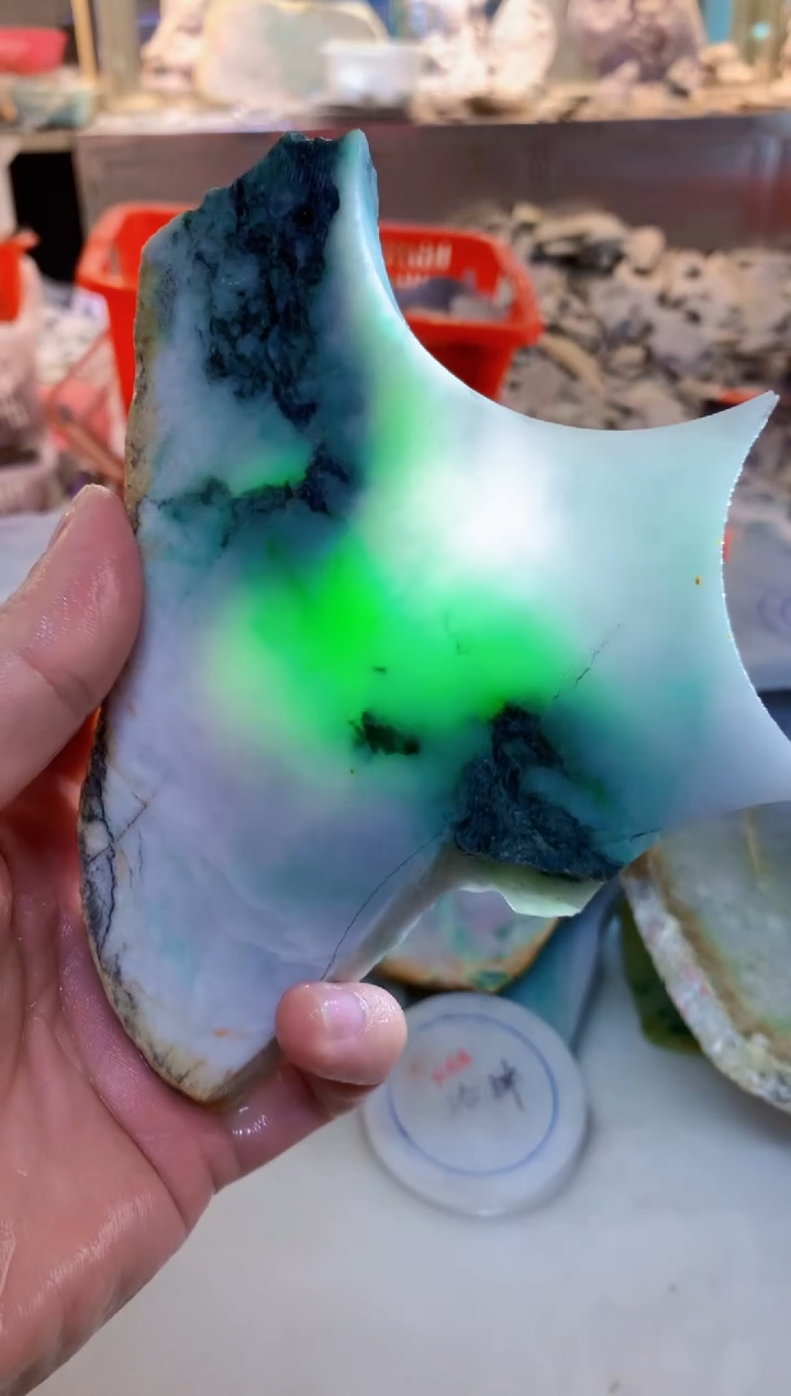 翡翠挂件未镶嵌0朗0翡翠珠宝534