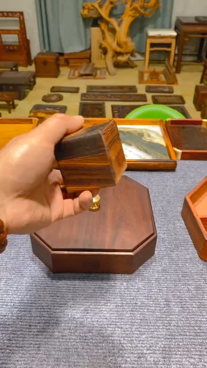 【闪购商品】木    红酸枝     戒指盒