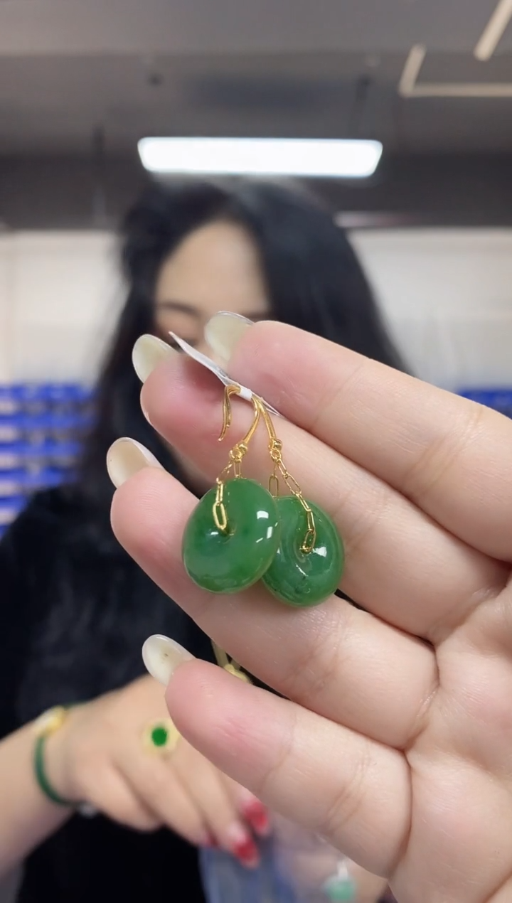 【闪购商品】和田玉耳饰未镶嵌多样性发其一颜色微差