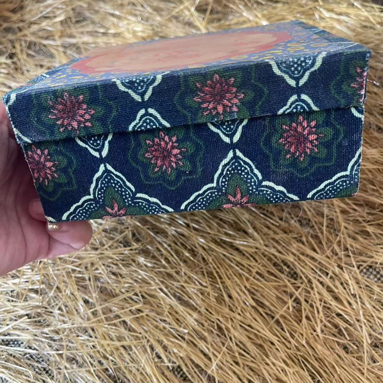 精品花布木盒摆件333