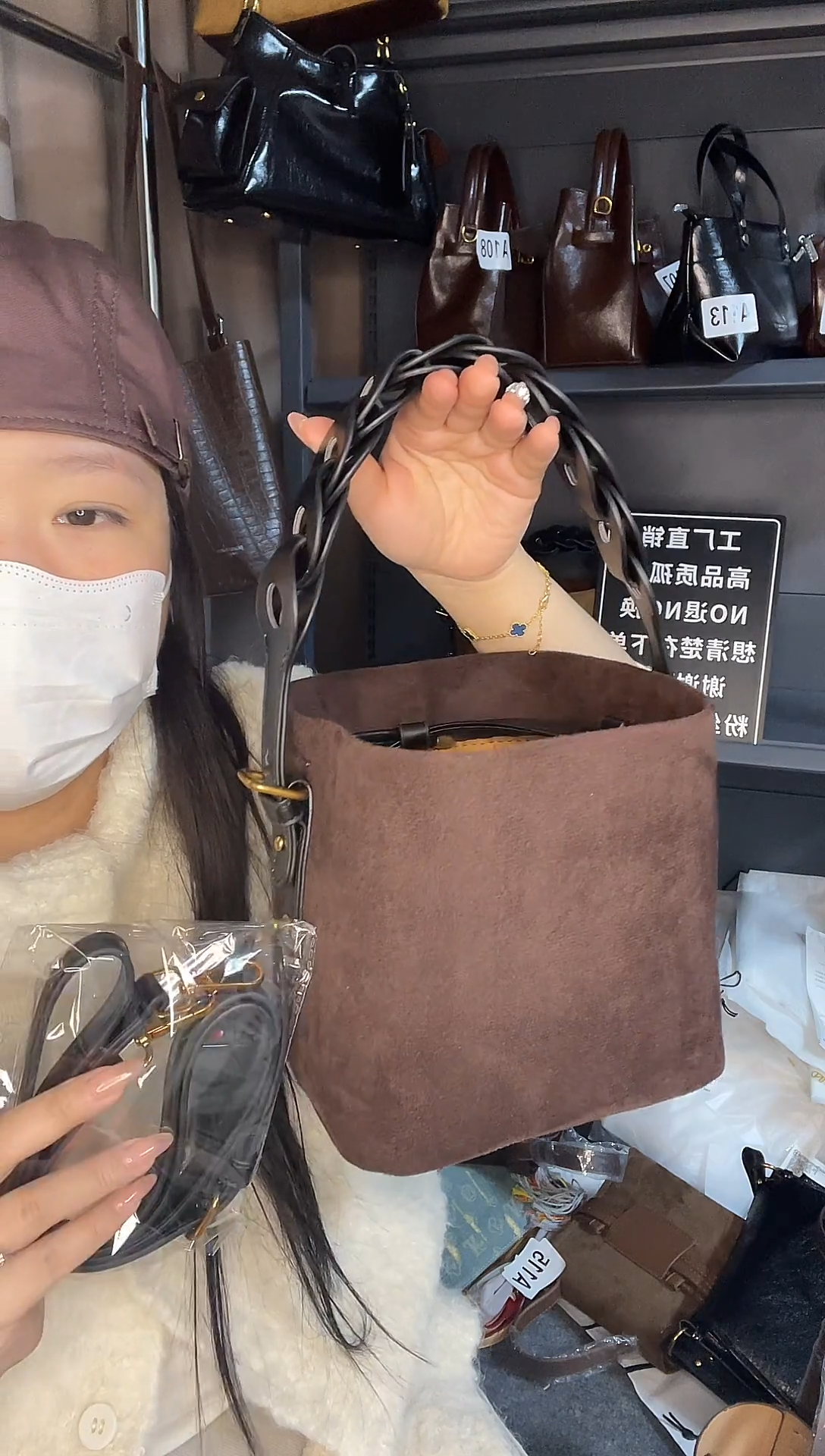 PVC小金禧直播福利。