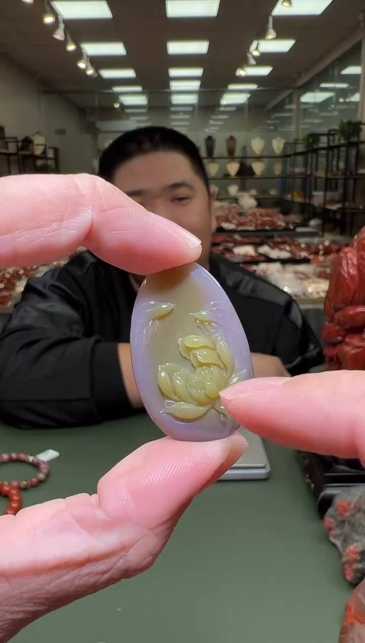 【闪购商品】玛瑙吊坠未镶嵌一个