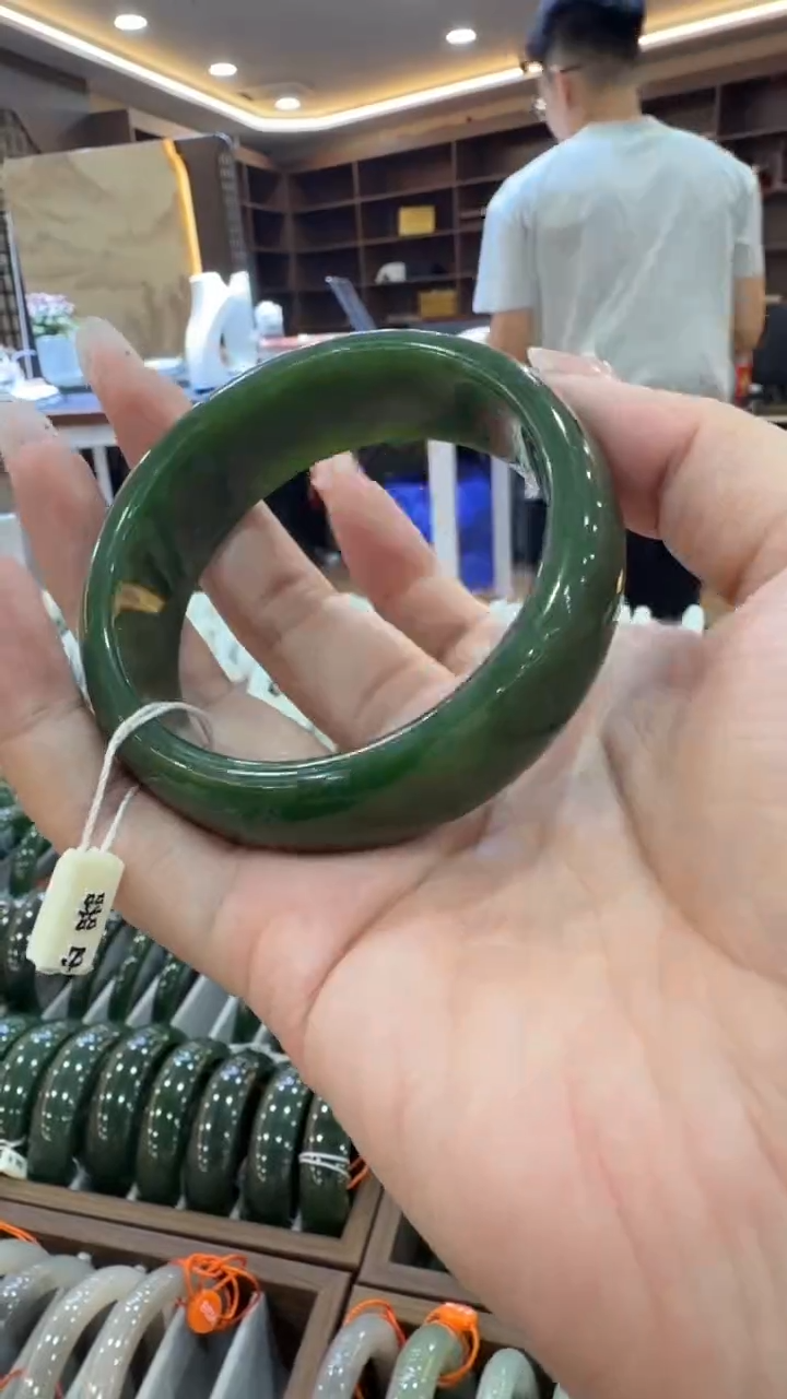 颈饰未镶嵌和田玉手镯58