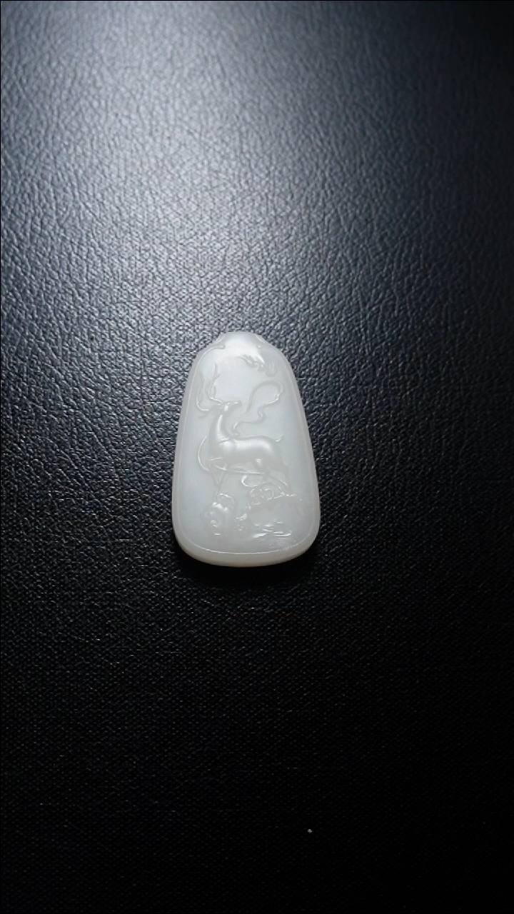 【闪购商品】和田玉颈饰未镶嵌鹿牌