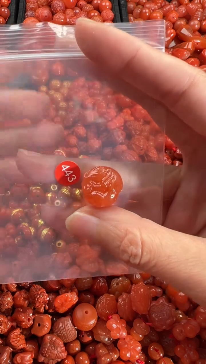 【闪购商品】南红玛瑙颈饰未镶嵌1