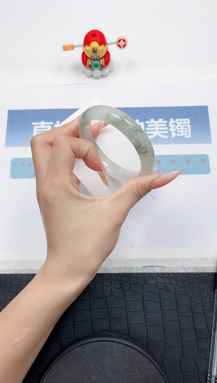 【闪购商品】石英质玉手镯未镶嵌Z1-56