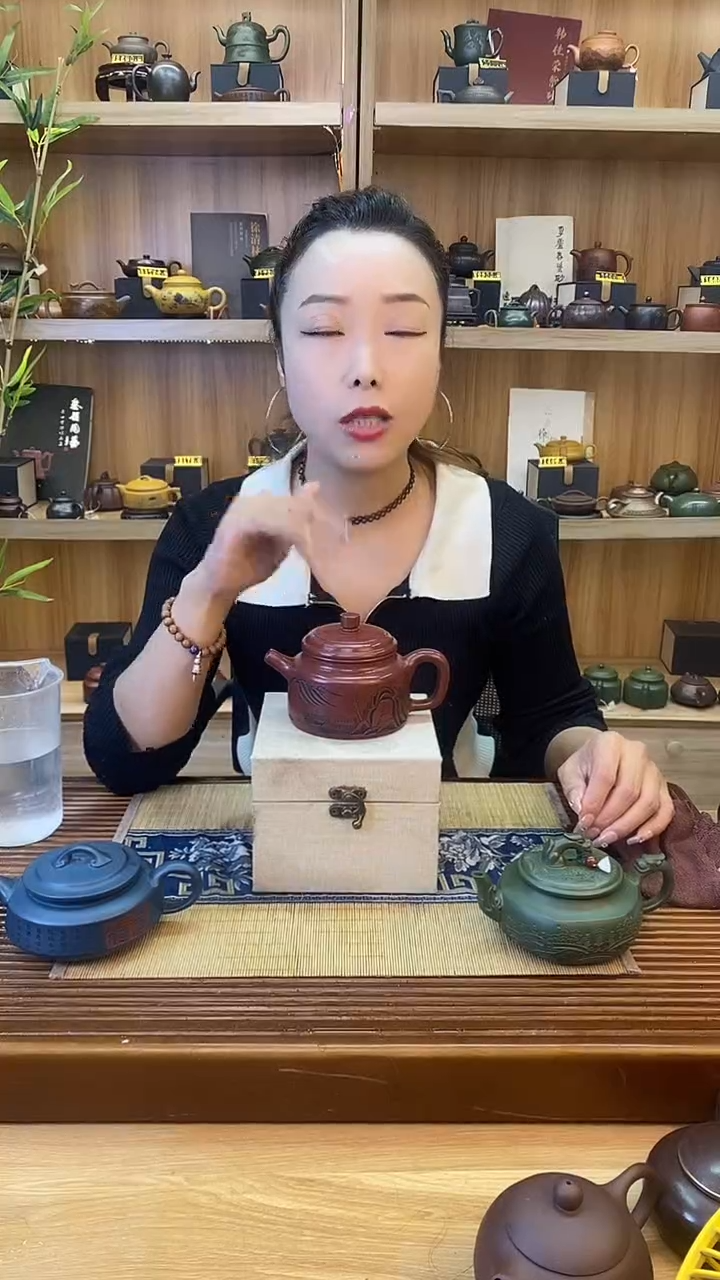 【闪购商品】紫砂茶壶龙血砂观山德钟【菲】