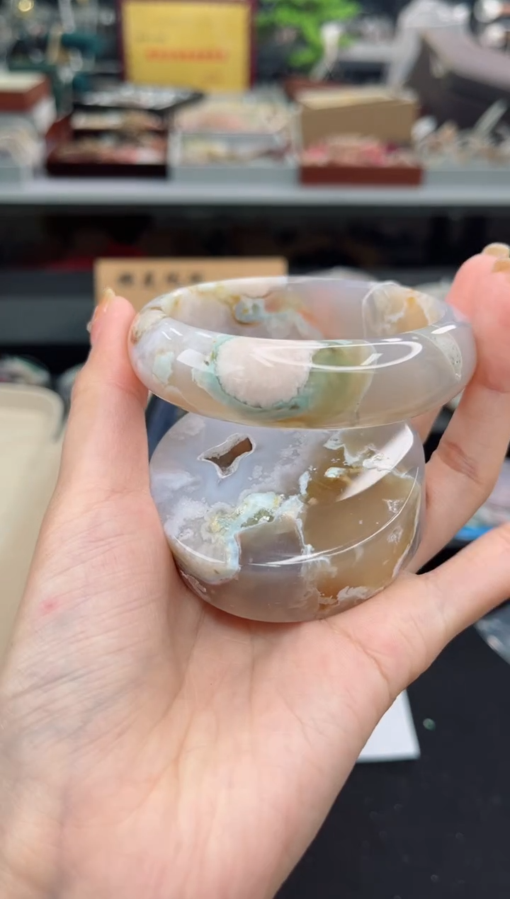 【闪购商品】石英质玉手镯未镶嵌61圈口（赠品镯心）6572518