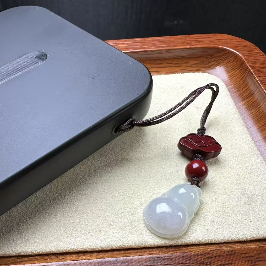 天然缅甸翡翠a货葫芦挂件