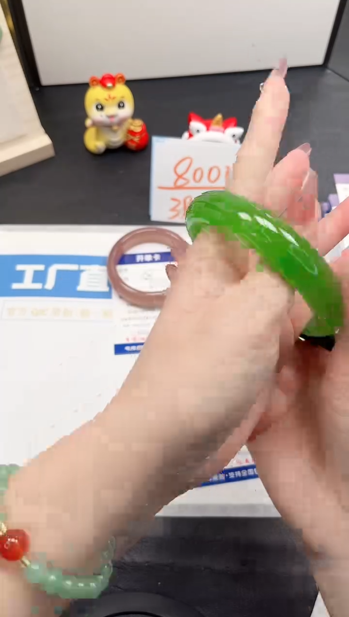 【闪购商品】石英质玉手镯未镶嵌79-64