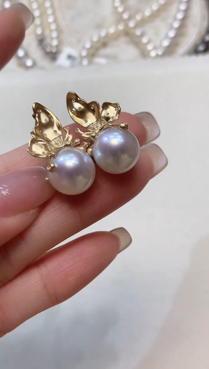 【闪购商品】海水珍珠耳饰18K金镶嵌D35一对